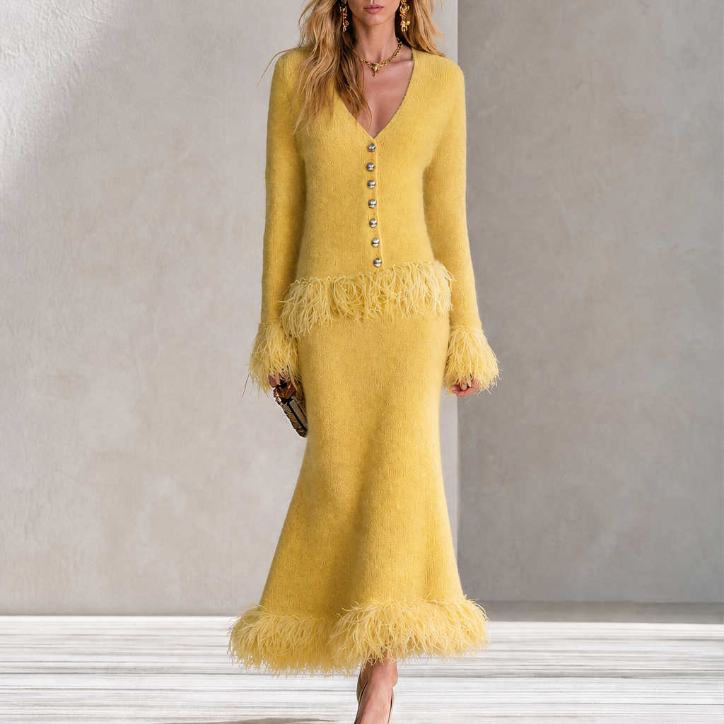 Piumetta – Completo Gonna in Maglia con Frange di Piume lifestyle
