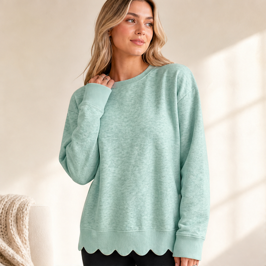 Velmora – Felpa Oversize Girocollo Orlo Smerlato lifestyle