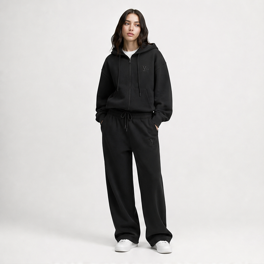 Velmora – Tuta Oversize in Felpa con Cappuccio lifestyle