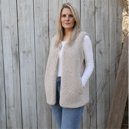 Orsolana – Gilet in Teddy Senza Maniche lifestyle
