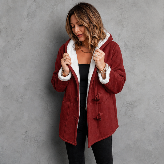 Nevadora – Cappotto in Suede con Cappuccio e Pelliccia lifestyle