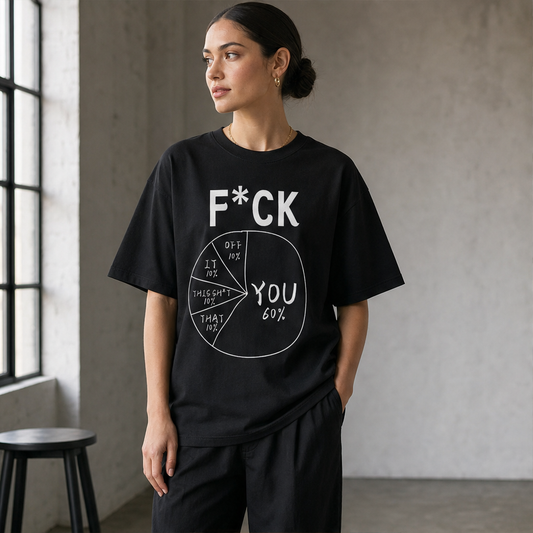 T-Shirt Nera con Grafica Meme | Maglietta Oversize Divertente Unisex - Stampa a Grafico a Torta lifestyle