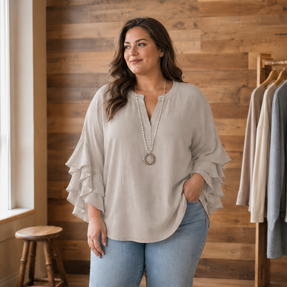 Valbrisa – Camicetta Scollo a V Maniche a Balze lifestyle