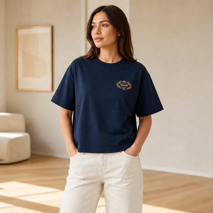 Corvalle – T-Shirt Boxy con Stampa Ricamata lifestyle