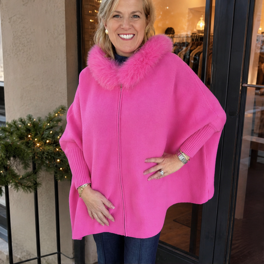 Volpina – Mantella con Collo in Ecopelliccia lifestyle