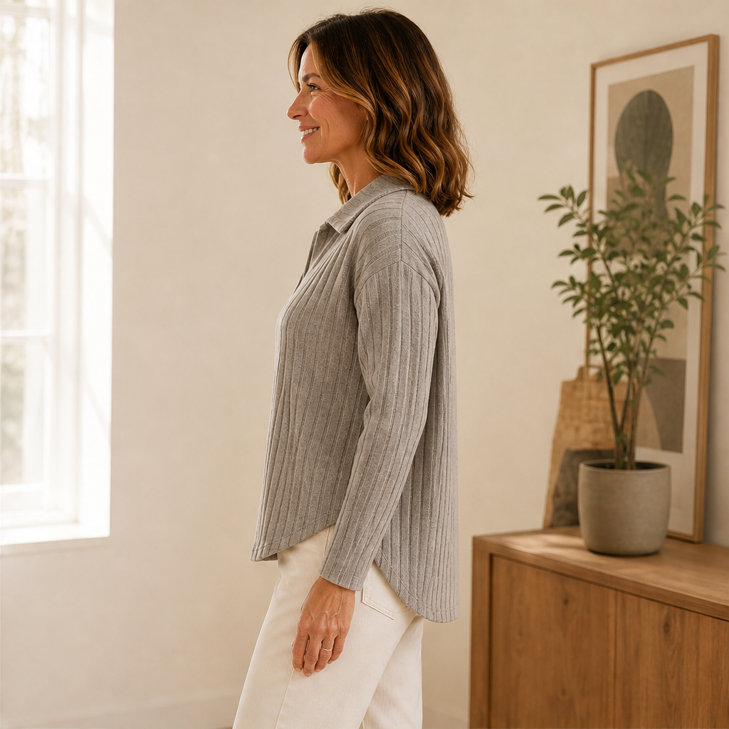 Novarino – Maglione a Costine con Scollo a V lifestyle