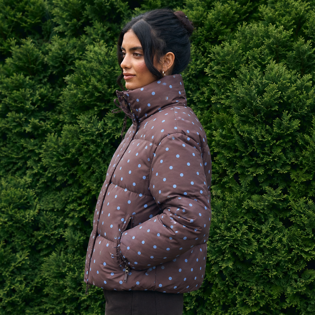 Volnetta – Piumino Collo Alto a Pois lifestyle