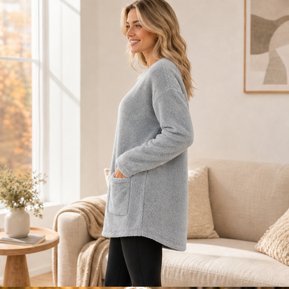 Calorena – Top Girocollo Effetto Peluche Manica Lunga lifestyle