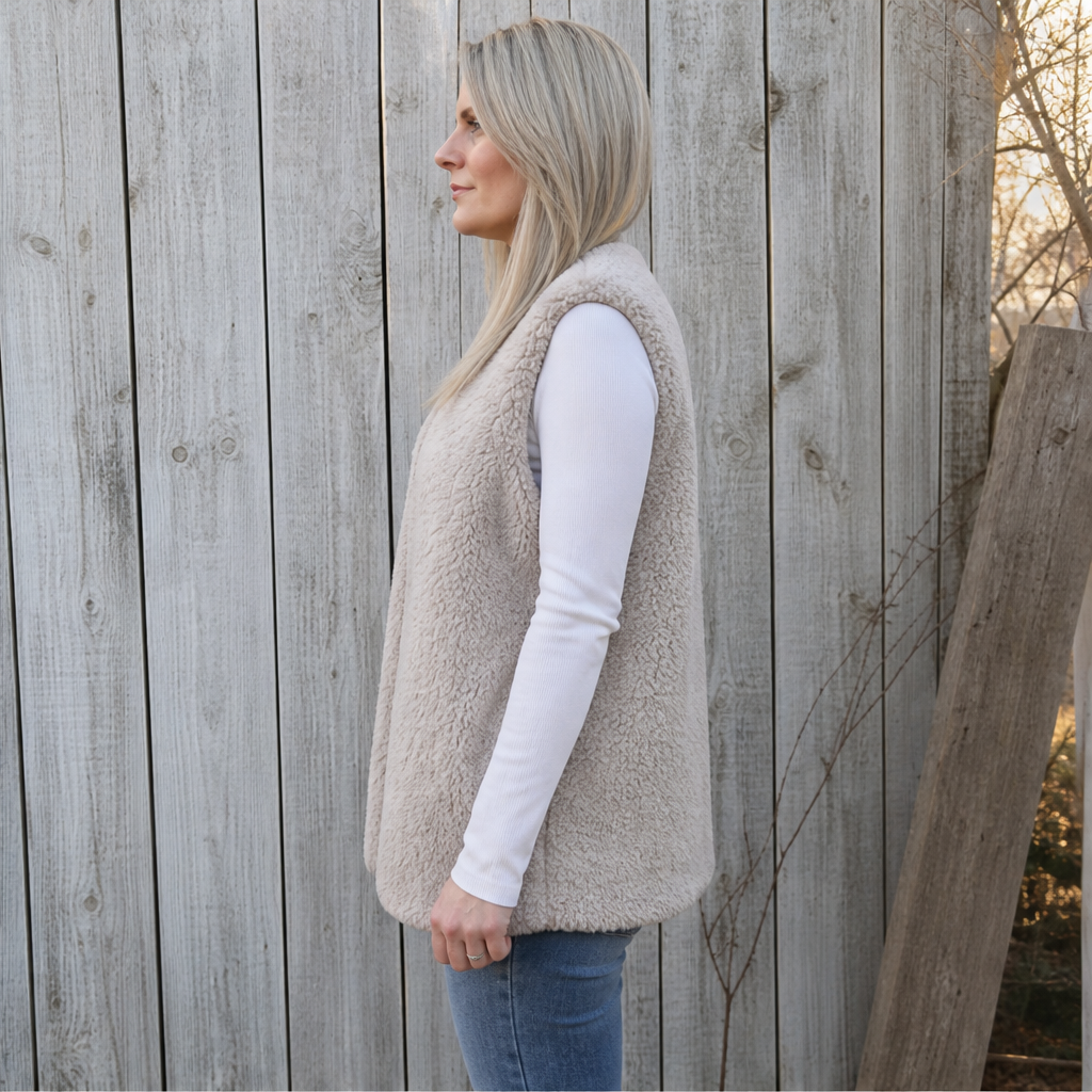 Orsolana – Gilet in Teddy Senza Maniche lifestyle
