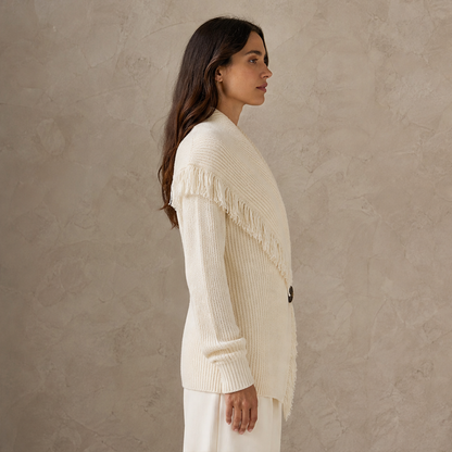 Fransetta – Cardigan in Maglia con Frange e Scialle lifestyle