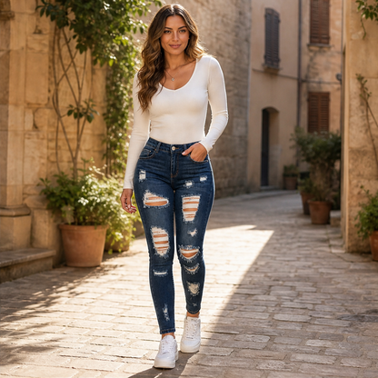 Varonetti – Jeans Skinny Vita Alta Effetto Strappato lifestyle