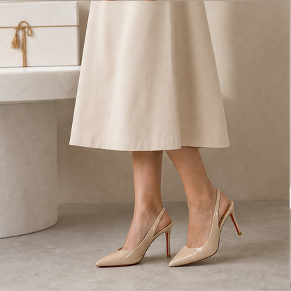 Vellorosa – Décolleté Slingback in Vernice a Punta lifestyle
