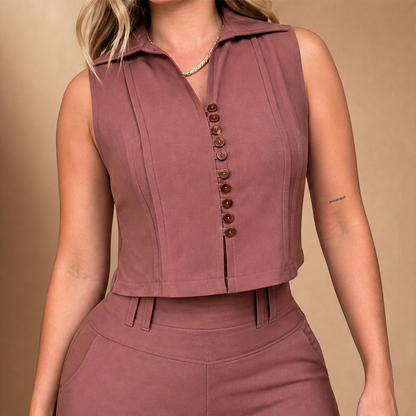 Velinora – Completo Smanicato con Pantaloni Ampi lifestyle