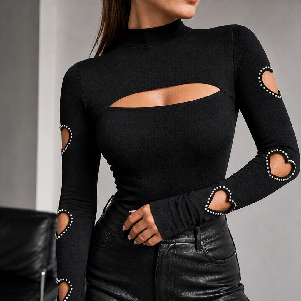 Amorella – Top Collo Alto con Cutout a Cuore lifestyle