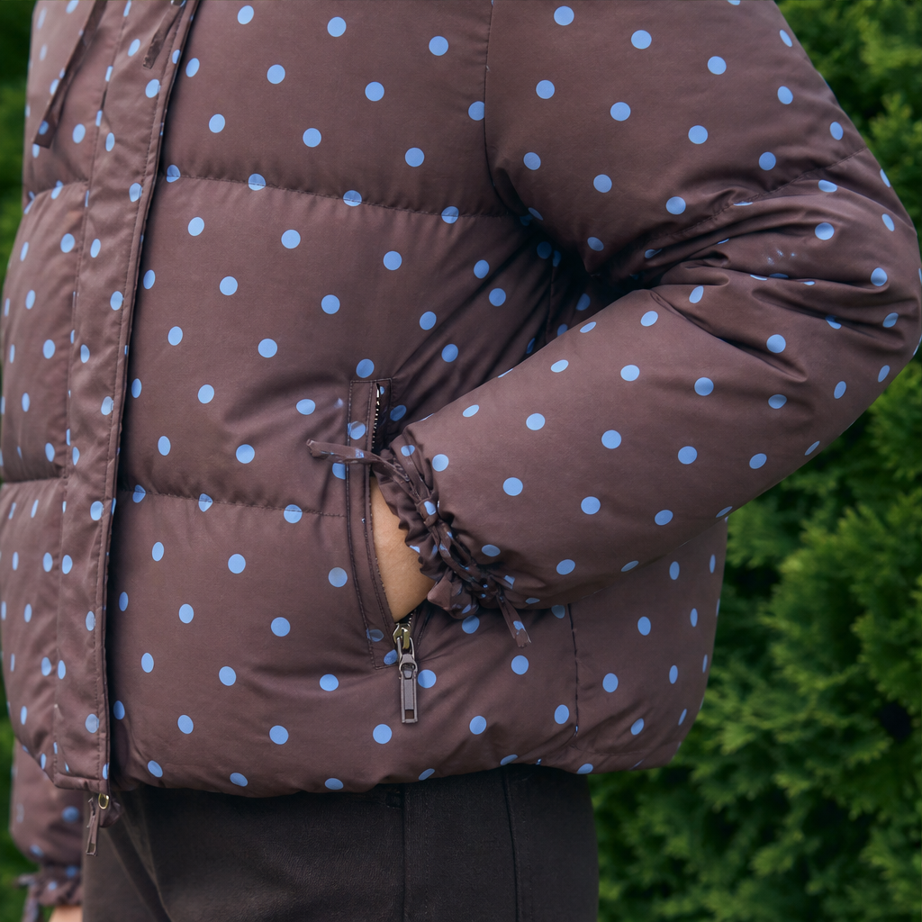 Volnetta – Piumino Collo Alto a Pois lifestyle