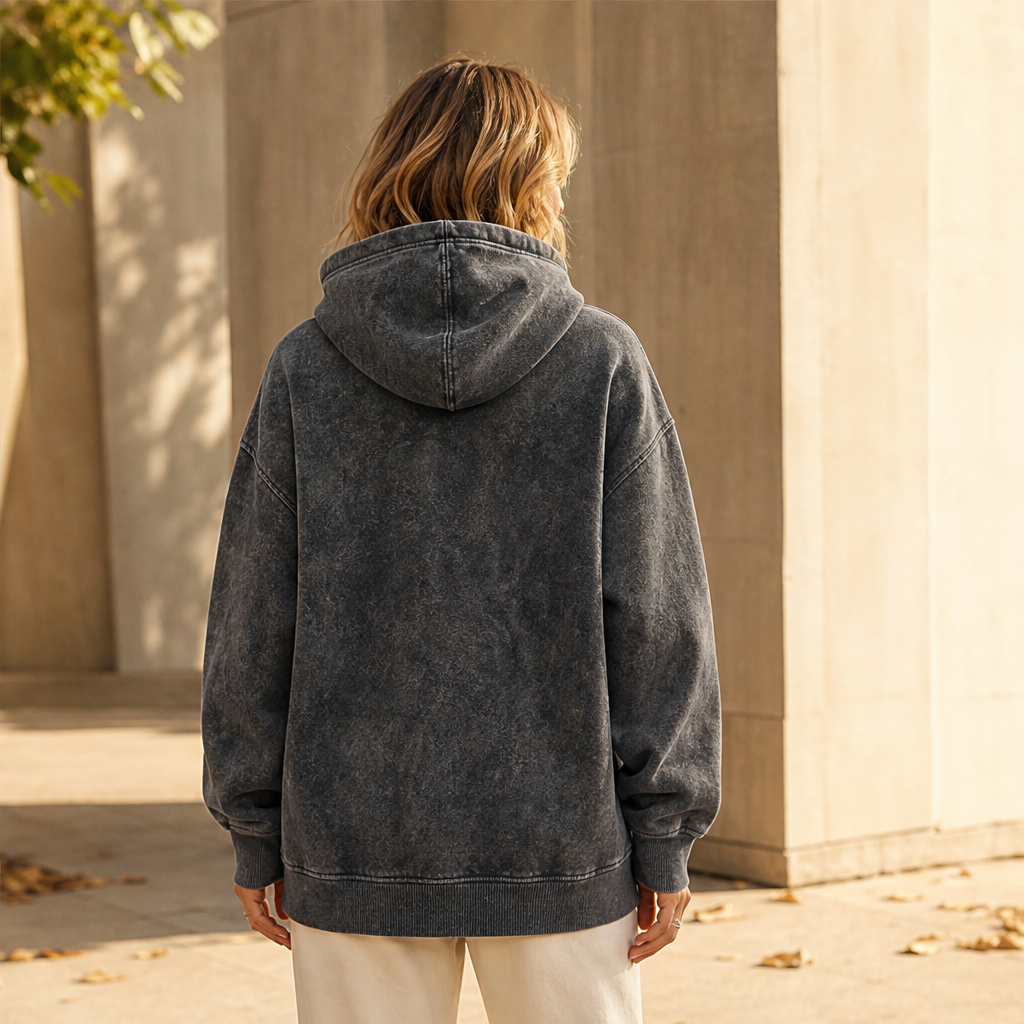Varonne – Felpa Oversize Acid Wash con Cappuccio lifestyle