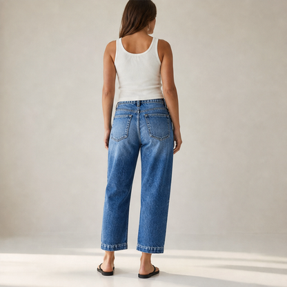 Vareska – Jeans Larghi Cropped a Vita Media lifestyle