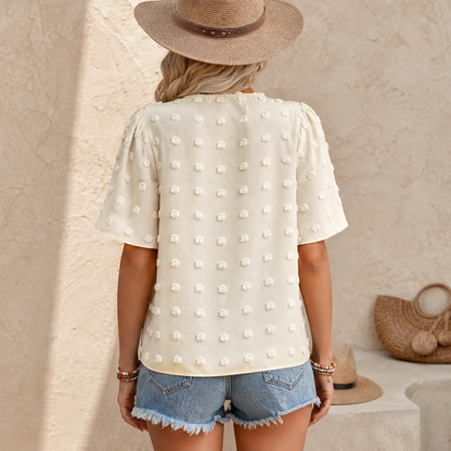 Farolina – Blusa Plumetis con Maniche a Farfalla in Pizzo lifestyle