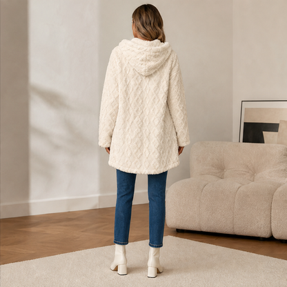 Velania – Giacca Peluche con Cappuccio Motivo a Rombi lifestyle