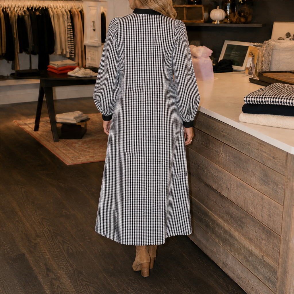 Vichetta – Abito Camicia Vichy Bordo a Contrasto lifestyle