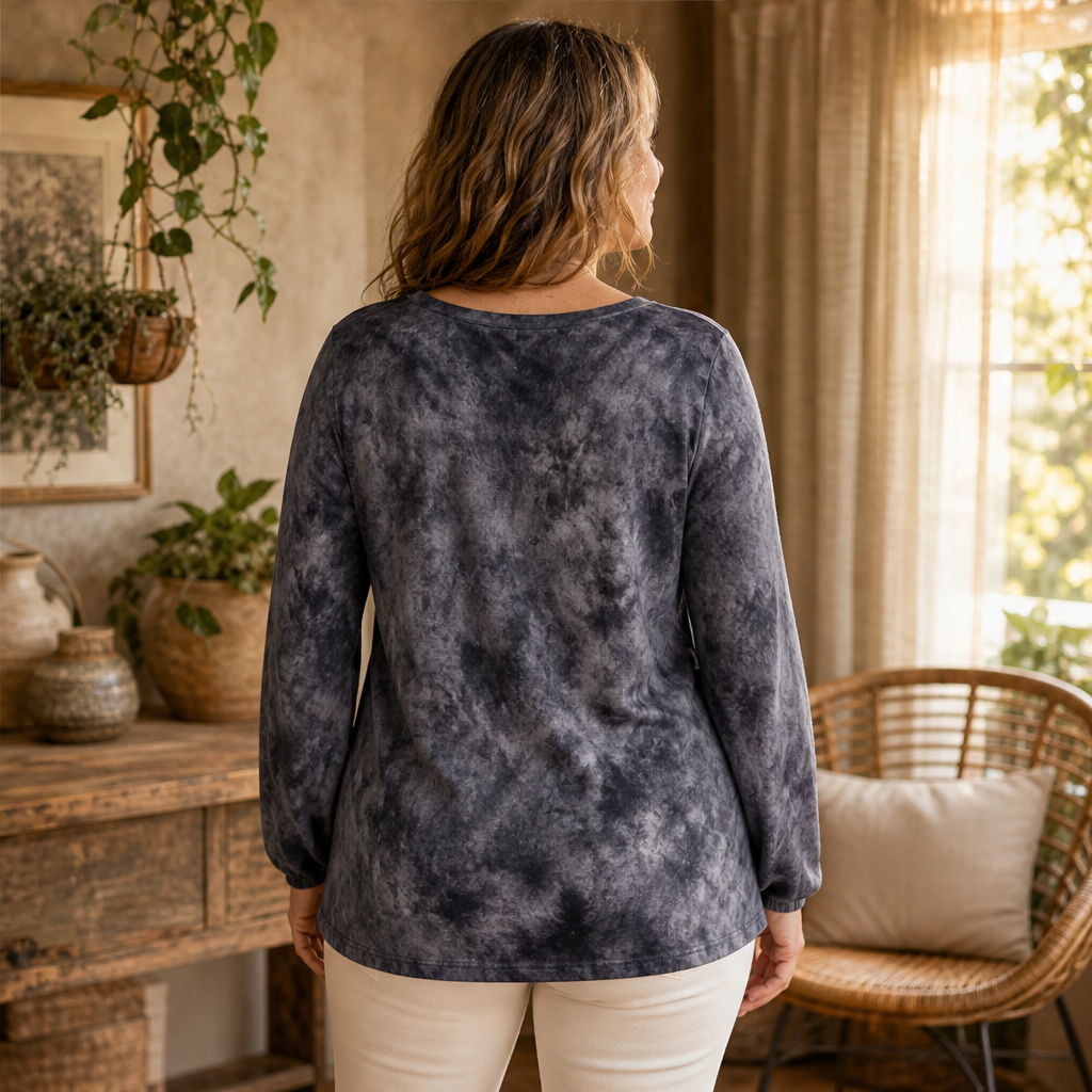 Velmora – Top Tie-Dye Allacciato con Scollo a V lifestyle