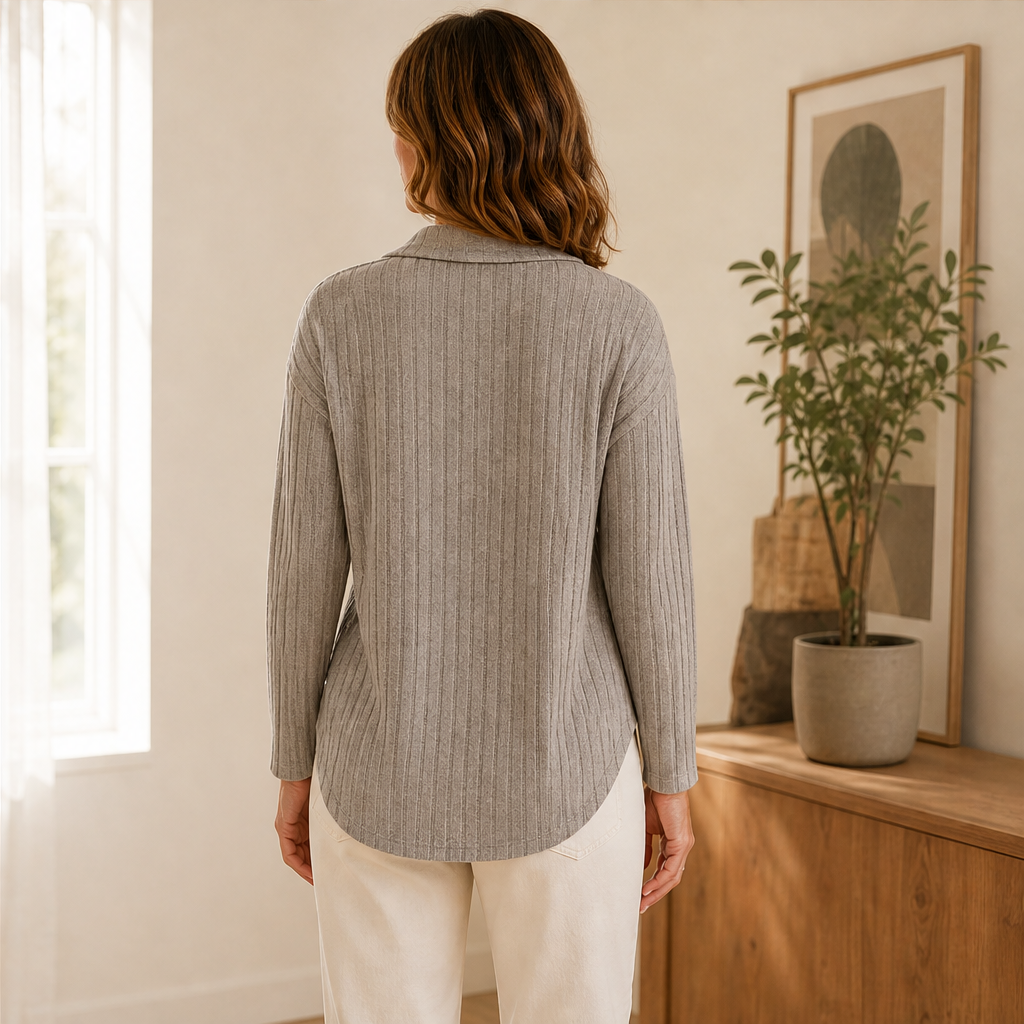 Novarino – Maglione a Costine con Scollo a V lifestyle