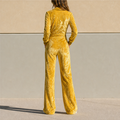 Velmora – Tuta Jumpsuit in Velluto con Zip lifestyle