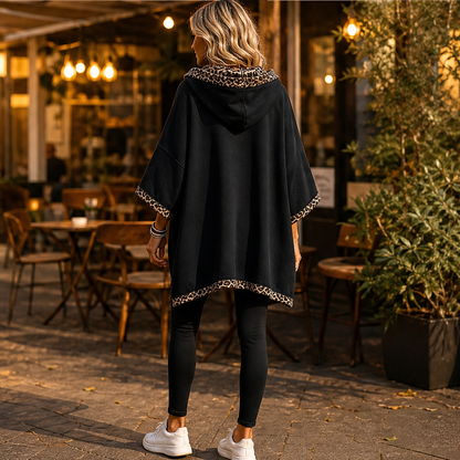 Felinora – Felpa con Cappuccio Bordo Leopardato lifestyle