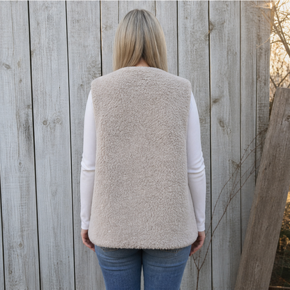 Orsolana – Gilet in Teddy Senza Maniche lifestyle