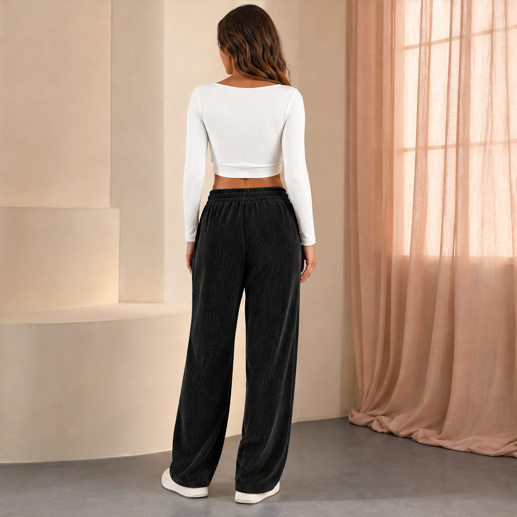 Corelio – Pantaloni Dritti in Velluto a Coste lifestyle