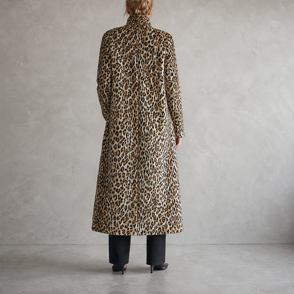 Velmara – Cappotto Leopardato Collo Alto in Eco-Pelliccia lifestyle