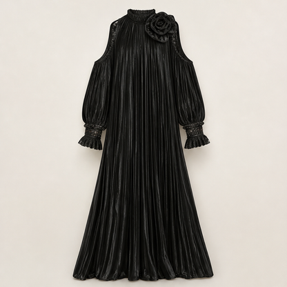 Olverra – Abito Lungo Plissettato con Fiore Black