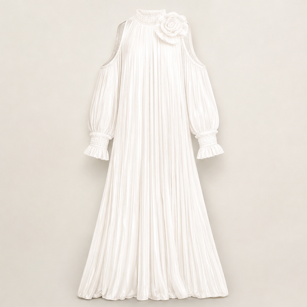 Olverra – Abito Lungo Plissettato con Fiore White