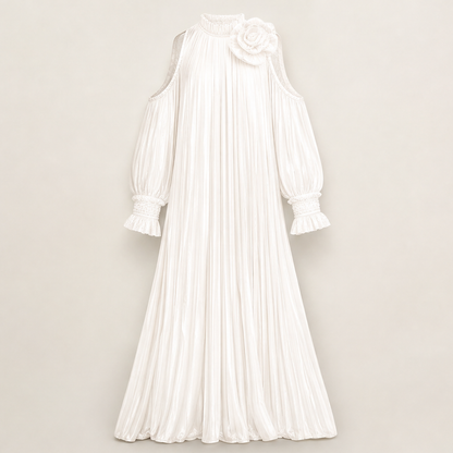 Olverra – Abito Lungo Plissettato con Fiore White
