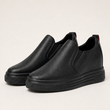 Alzara – Scarpe Slip-On in Pelle con Zeppa Invisibile Black
