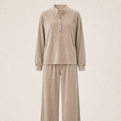 Velmora – Completo Due Pezzi in Velour Gamba Larga Beige